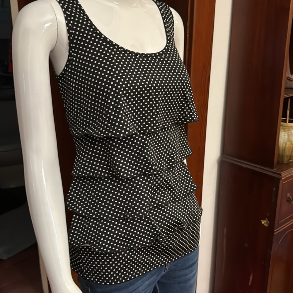 NWT Northern Reflections size small Polka Dot Tiered Black Top